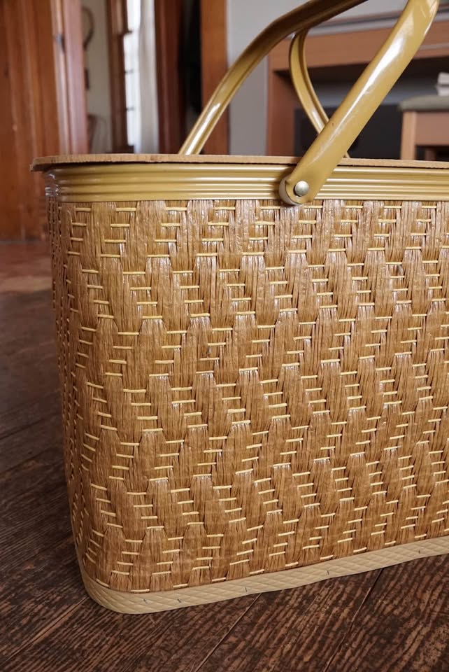 Vintage Tan Brown Redmon Picnic Basket