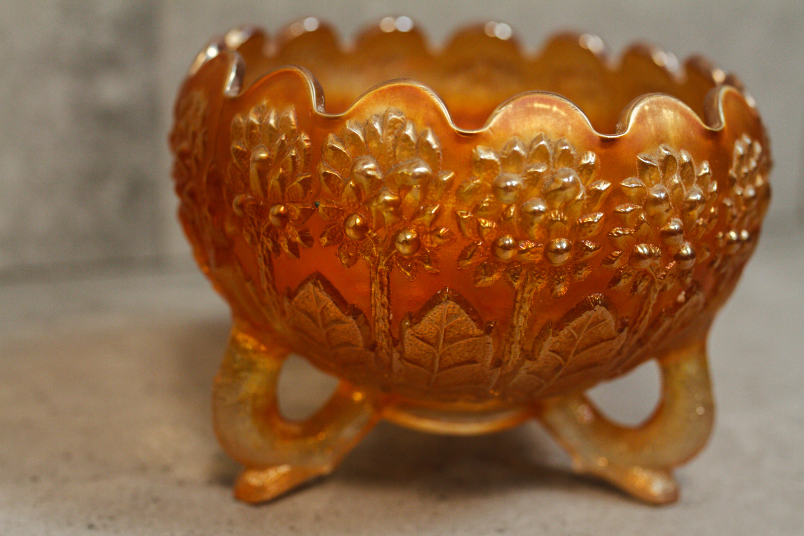 Antique 1920's Fenton Marigold Flower Carnival Glass Three Toed Rose Bowl