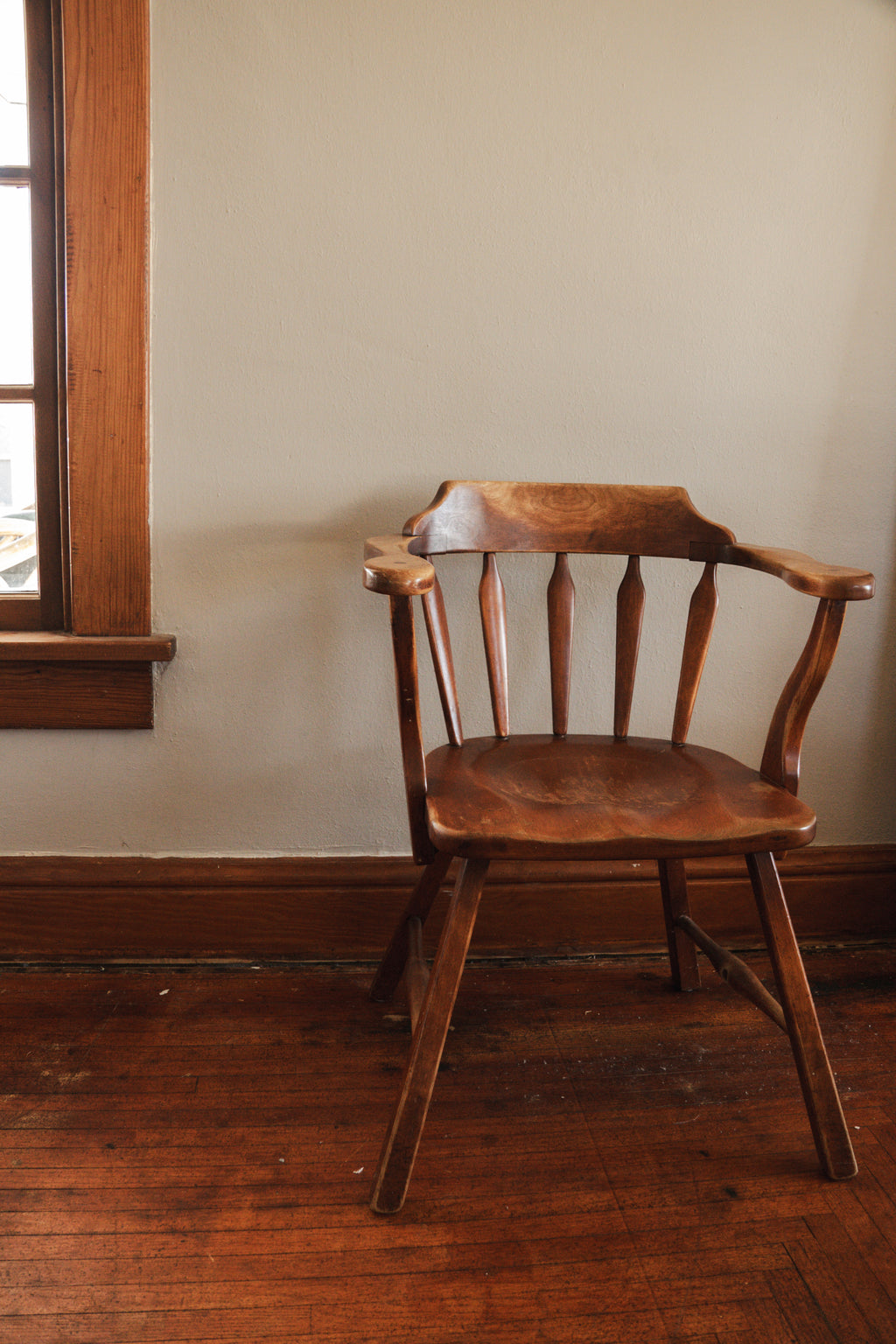 Vintage JB Van Sciver Co. Wood Captain's Chair