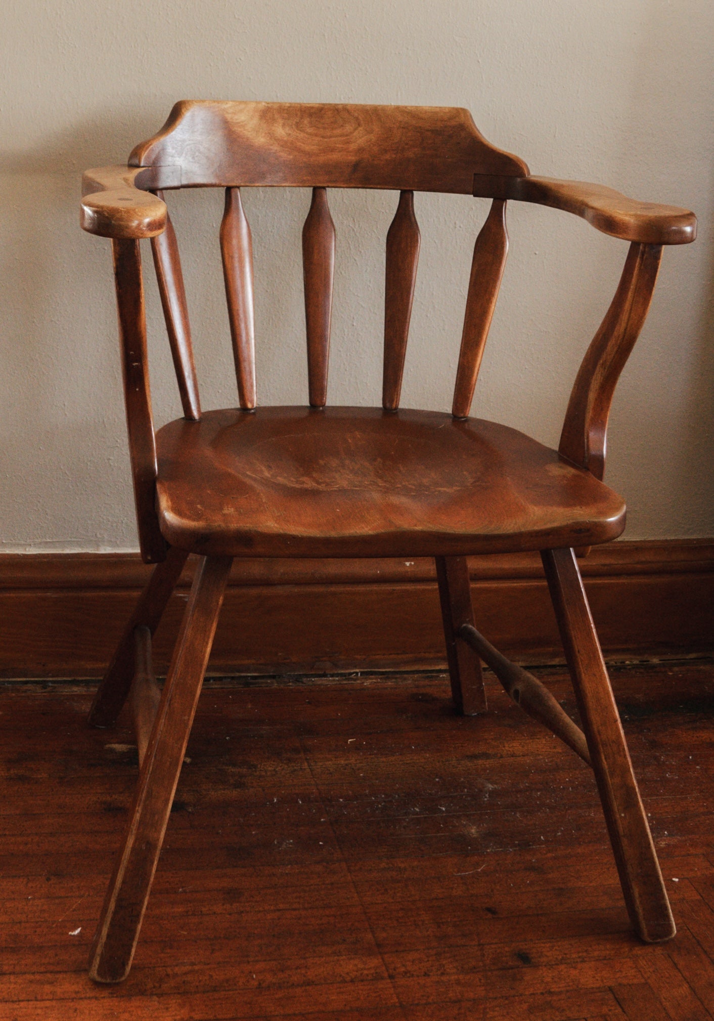 Vintage JB Van Sciver Co. Wood Captain's Chair