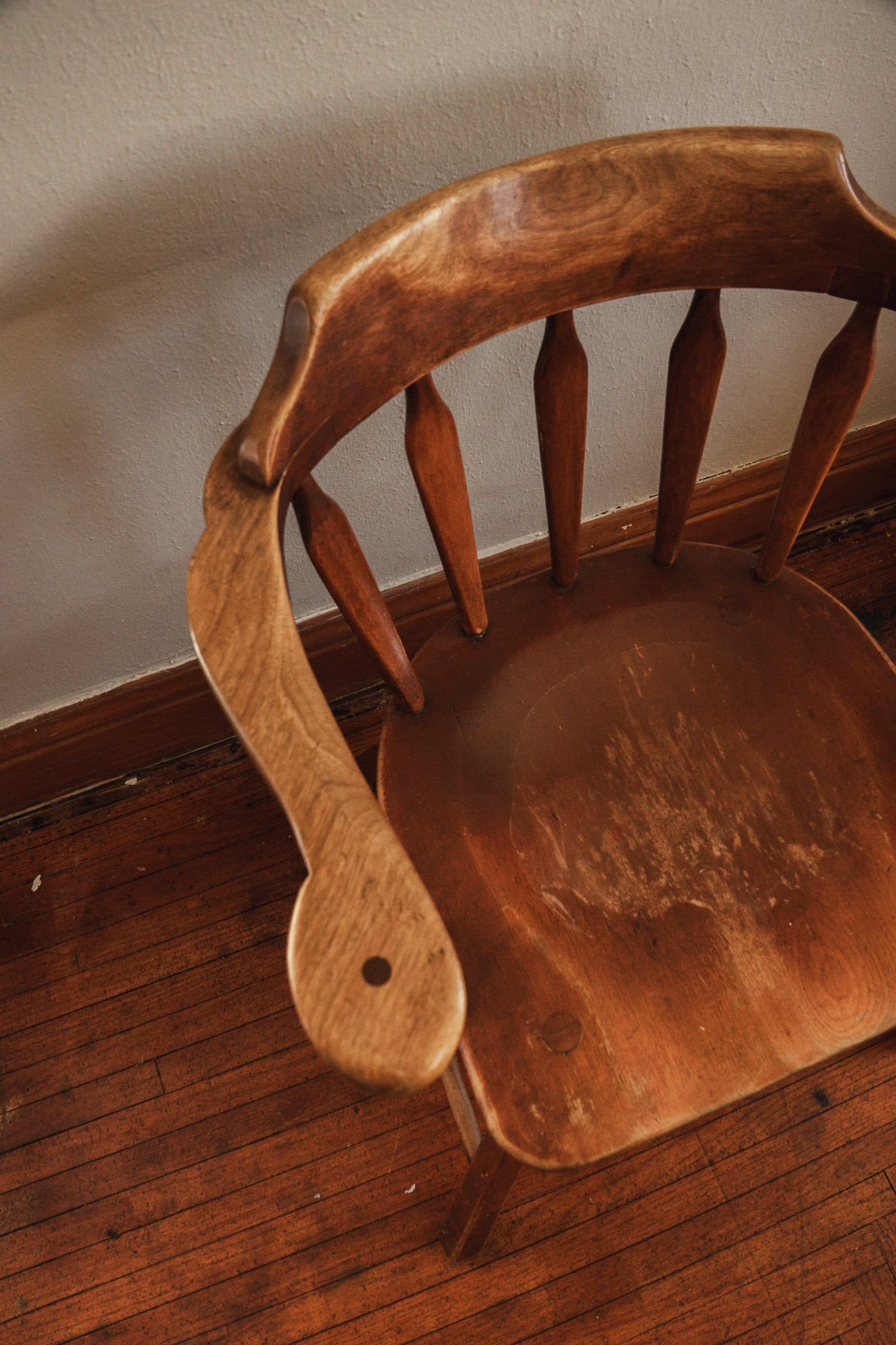 Vintage JB Van Sciver Co. Wood Captain's Chair